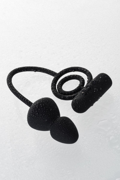 Чёрное эрекционное кольцо с вибростимулятором и анальным хвостом Чёрное эрекционное кольцо с вибростимулятором и анальным хвостом