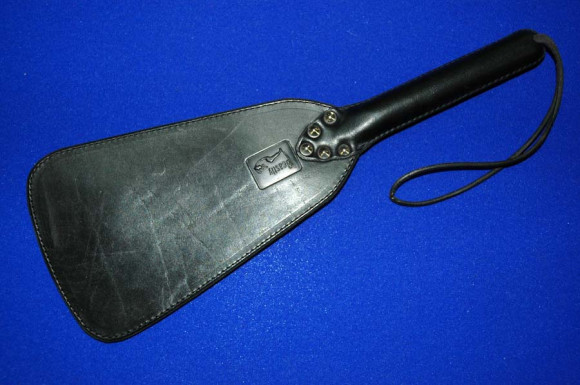 Чёрная лопатка-шлёпалка Мастерок масона - 35 см. Чёрная лопатка-шлёпалка Мастерок масона - 35 см.