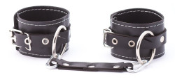 Кожаные двухслойные оковы с регулируемыми ремешками Кожаные двухслойные оковы с регулируемыми ремешками