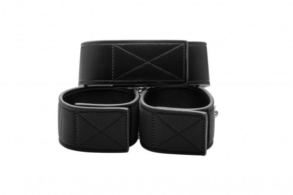 Чёрный двусторонний ошейник с наручниками Reversible Collar and Wrist Cuffs Чёрный двусторонний ошейник с наручниками Reversible Collar and Wrist Cuffs