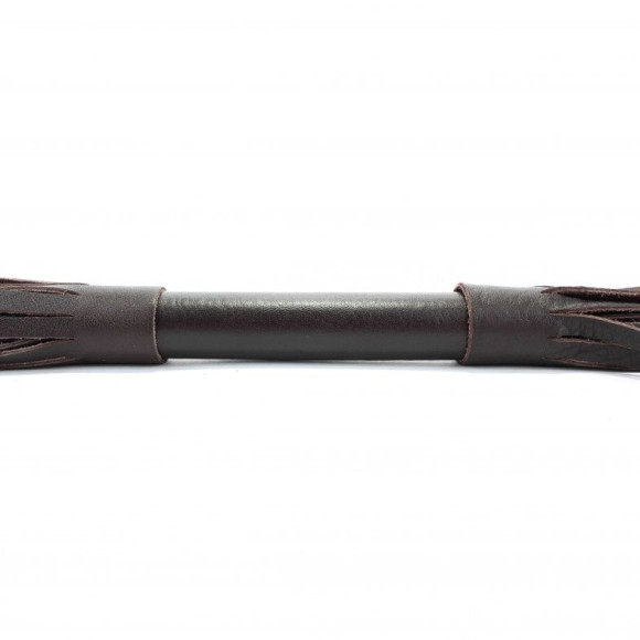 Коричневая кожаная плётка - 60 см. Коричневая кожаная плётка - 60 см.