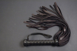 Черная плеть Толстый Витень-Битень - 55 см. Черная плеть Толстый Витень-Битень - 55 см.