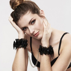 Черные наручники FROU FROU с цепочкой Черные наручники FROU FROU с цепочкой