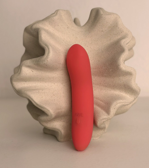 Коралловый мини-вибратор Atom - 11,5 см.