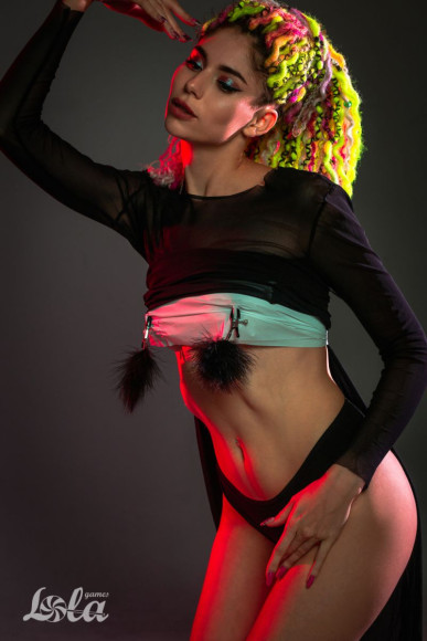 Зажимы на соски с черным пухом Euphoric Зажимы на соски с черным пухом Euphoric