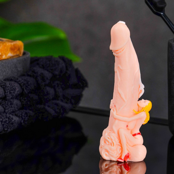 Фигурное мыло  Удержание  с ароматом клубники со сливками - 95 гр.